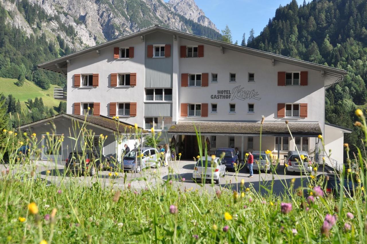 Hotel Gasthof Kreuz Sonntag Exterior photo